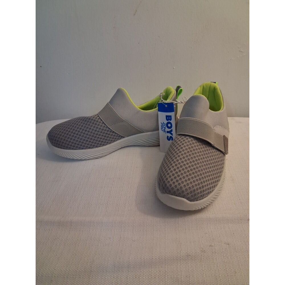 Boys Zone Pro slip-on sneakers, NWT